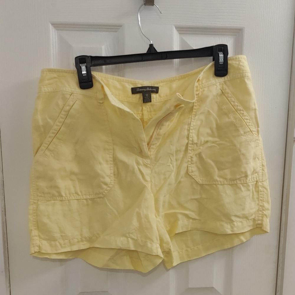 Tommy Bahama Women's Yellow Shorts